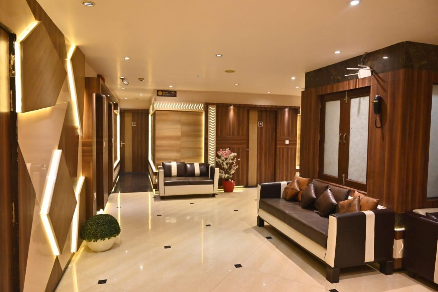 Hotel Royal Cottage Kanpur Esterno foto